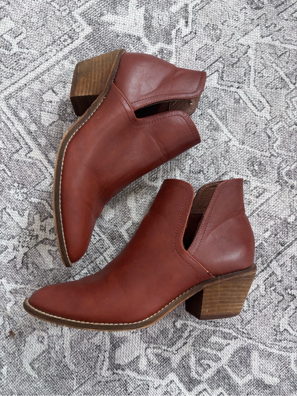 Beast Fashion Red/Brown Booties Sz 9